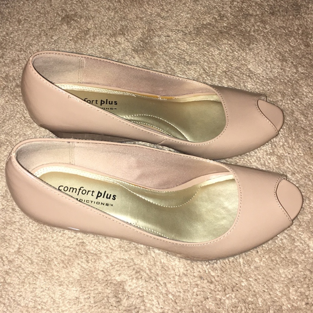 Nude peep toe wedges